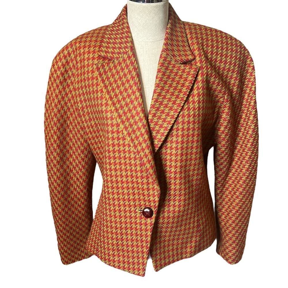 Elegant Houndstooth Blazer in Red and Yellow